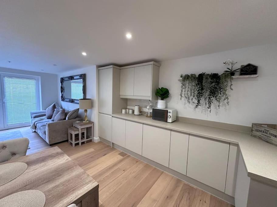 Apartamento 2Bed Ground Floor Flat + Garden Sunningwell Exterior foto